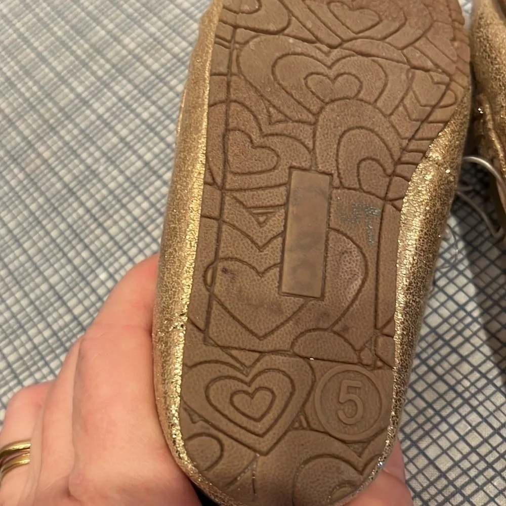 NEW Gold Glitter faux Fur Lined Moccasins Size 5